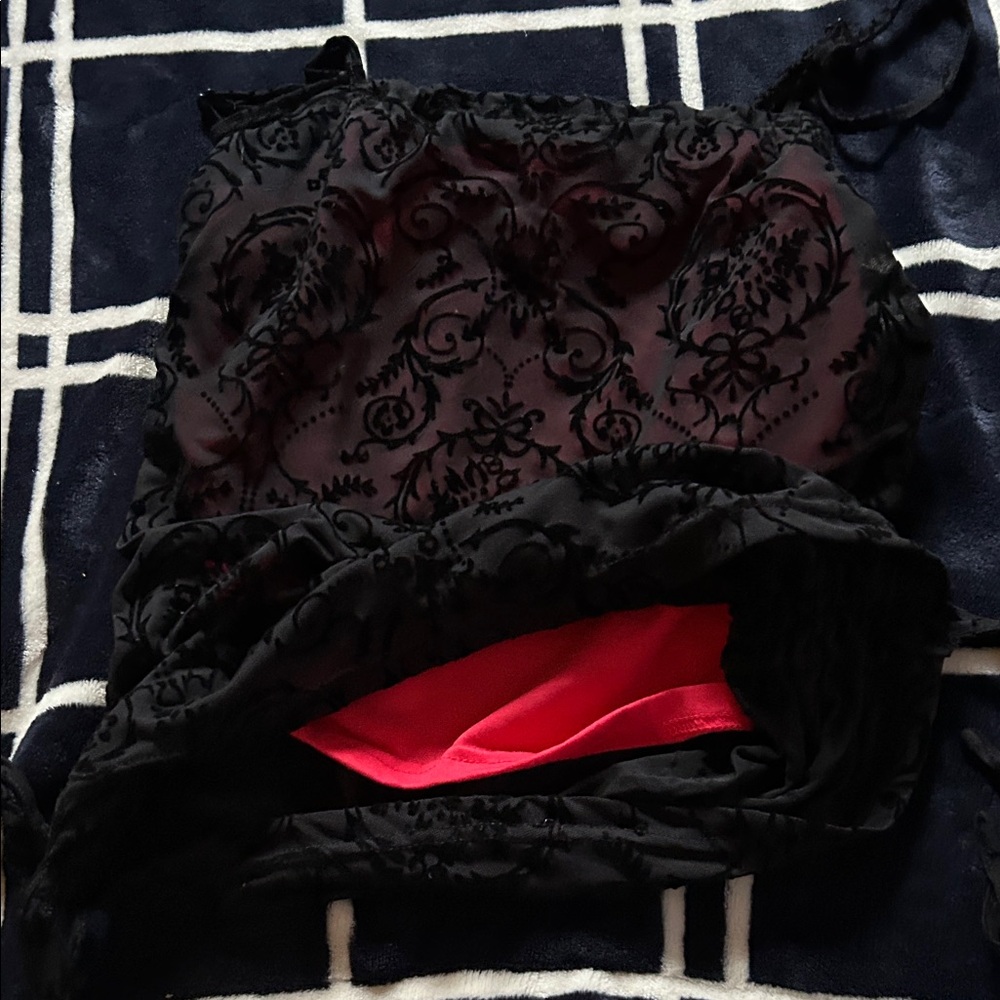 Black and Deep Burgundy Satin Floral Velvet Cami - Picture 2 of 2